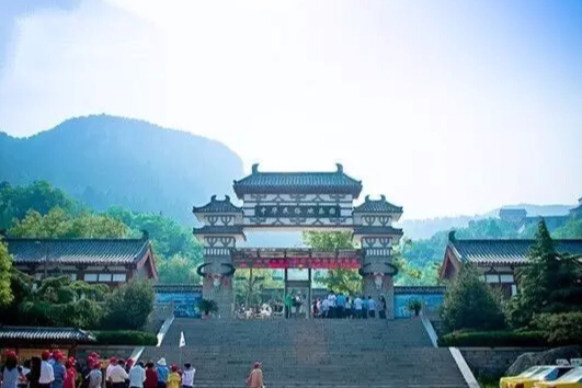 山东九顶塔露营基地